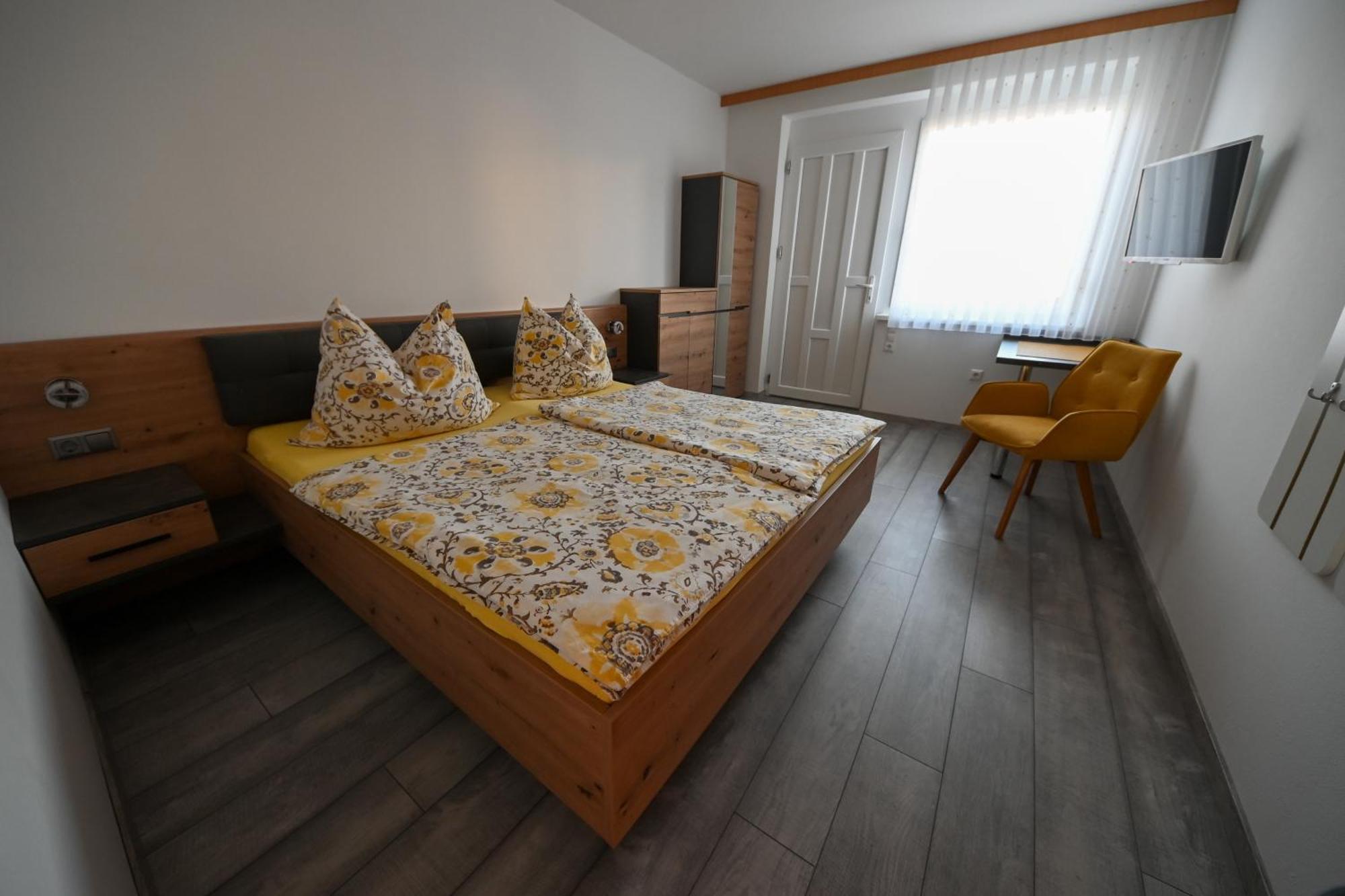 Gaestehaus Zum See 일미츠 외부 사진
